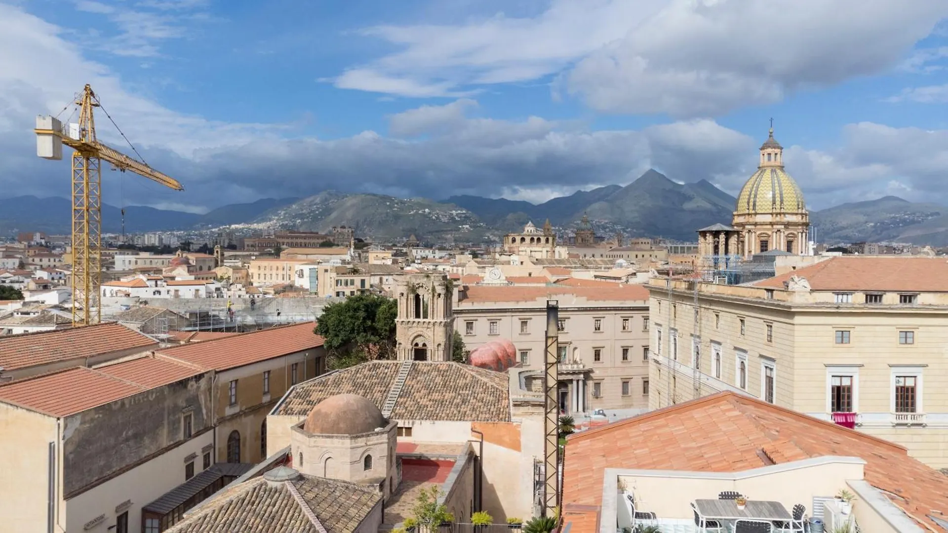 Palazzo Valguarnera - Suites & Luxury Apartments 팔레르모